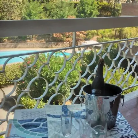 Homeholidays 아파트 *